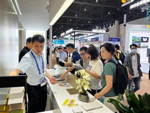 开场即火爆!BTP陶瓷薄板xCHCC2023全国医疗建设大会首秀大放异彩!